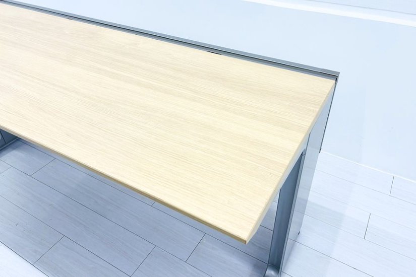 インクルード 平机 幅1600 中古 平デスク イトーキ 中古机 平デスク 事務机 中古オフィス家具 1600/660/720画像