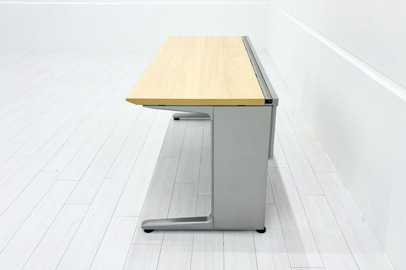 インクルード 平机 幅1600 中古 平デスク イトーキ 中古机 平デスク 事務机 中古オフィス家具 1600/660/720画像