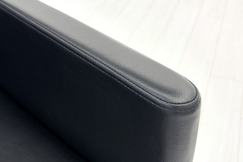 オカムラ 8346Mシリーズ ミーティングチェア 【4脚セット】 多目的チェア 中古オフィス家具 応接椅子 上下昇降タイプ ブラック画像