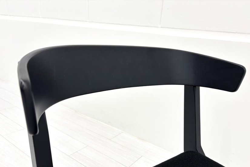コクヨ デイズオフィス ウッドサイド 中古 ミーティングチェア DAYS OFFICE wood side 中古オフィス家具 ブラック画像