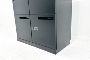 コクヨ エディア 8人用ロッカー 中古 メールボックス 中古オフィス家具 オートロックダイヤル錠 ブラック 900/450/1810画像