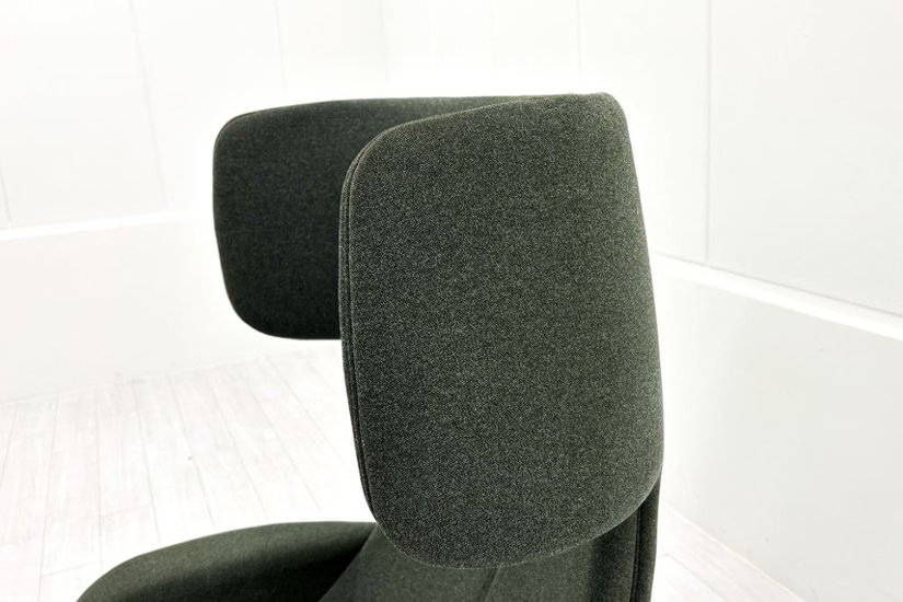オカムラ ライブス ミーティングチェア 中古 多目的チェア パーソナルチェア Lives Personal Chair 中古オフィス家具 ダークグリーン画像