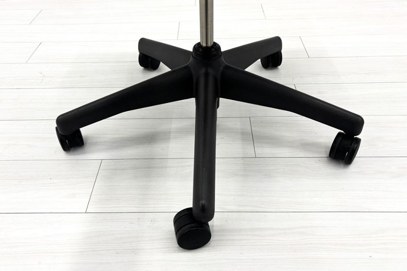ハーマンミラー アーロンチェア Bサイズ フル装備 中古 ポスチャーフィット Herman Miller Aeron Chair 中古オフィス家具 肘レバー画像