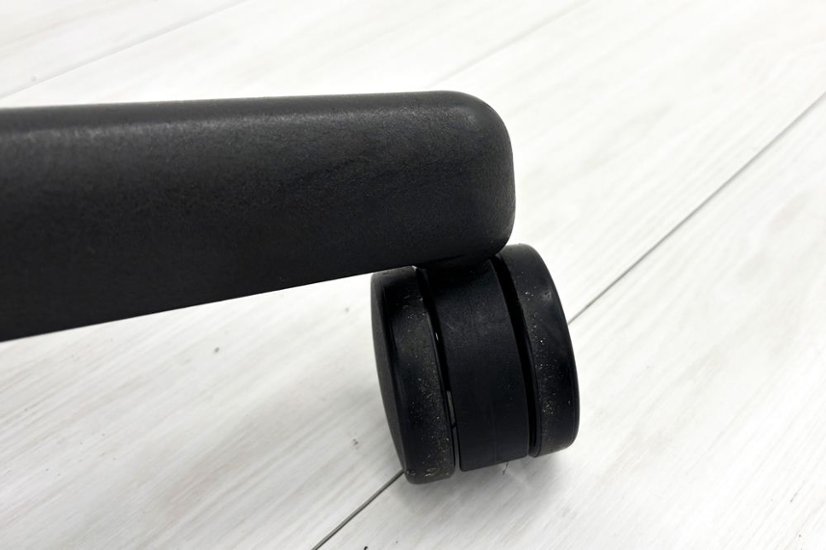 ハーマンミラー アーロンチェア Bサイズ フル装備 中古 ポスチャーフィット Herman Miller Aeron Chair 中古オフィス家具 肘レバー画像