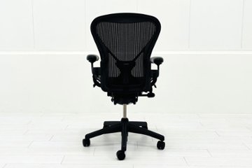 ハーマンミラー アーロンチェア Bサイズ フル装備 中古 ポスチャーフィット Herman Miller Aeron Chair 中古オフィス家具 肘レバー画像