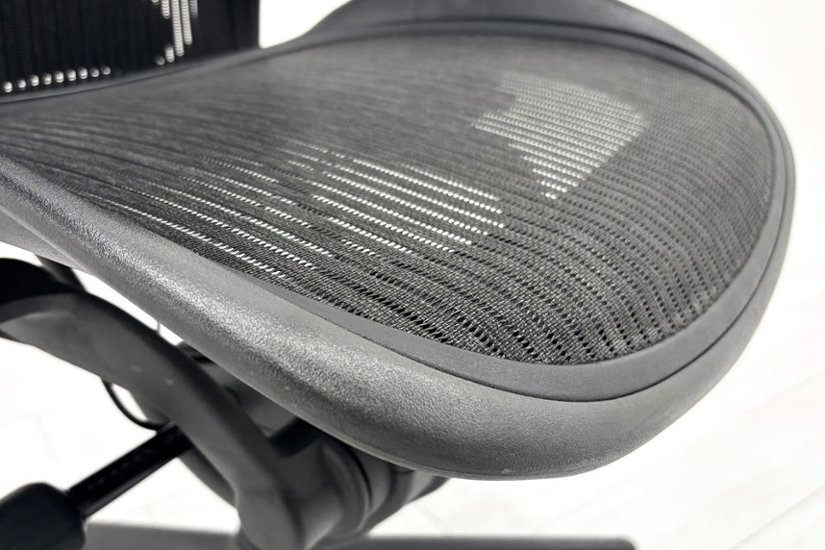 ハーマンミラー アーロンチェア Bサイズ フル装備 中古 ポスチャーフィット Herman Miller Aeron Chair 中古オフィス家具 肘レバー画像