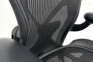 ハーマンミラー アーロンチェア Bサイズ フル装備 中古 ポスチャーフィット Herman Miller Aeron Chair 中古オフィス家具 肘レバー画像