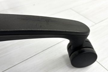 イトーキ エフチェア 中古 2017年製 クッション 固定肘 事務椅子 ITOKI 中古オフィス家具 KF-375JBH-T1M4 レッド画像