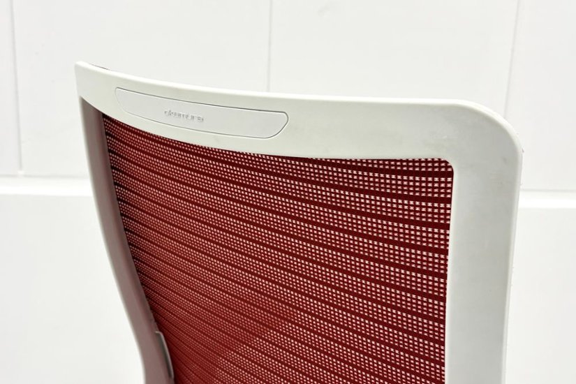 コーラルチェア ハイバック オカムラ 中古 背メッシュ 固定肘 中古オフィス家具 中古チェア Choral レッド画像