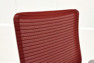 コーラルチェア ハイバック オカムラ 中古 背メッシュ 固定肘 中古オフィス家具 中古チェア Choral レッド画像
