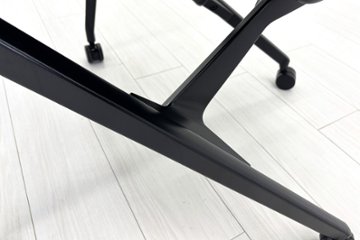 オカムラ Marca(マルカ)シリーズ 肘無 中古 2022年製 【4脚セット】 ミーティングチェア 会議椅子 ネスティングチェア 中古オフィス家具 ブラック画像