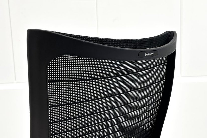 オカムラ バロンチェア 中古 OKAMURA Baron 中古オフィス家具 可動肘 ハイバック グラデーションメッシュ ブラック画像