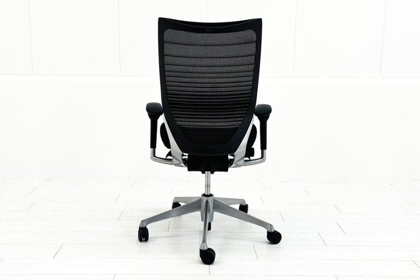 オカムラ バロンチェア 中古 OKAMURA Baron 中古オフィス家具 可動肘 ハイバック グラデーションメッシュ ブラック画像