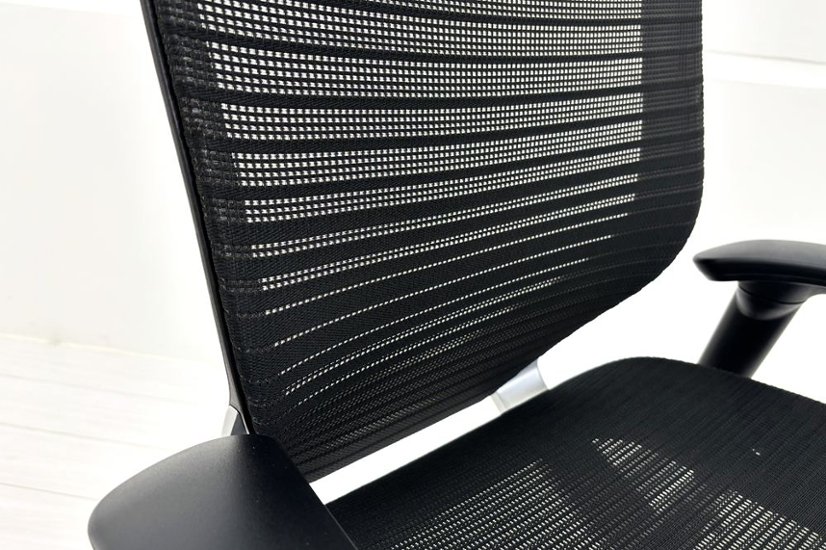 オカムラ バロンチェア 中古 OKAMURA Baron 中古オフィス家具 可動肘 ハイバック グラデーションメッシュ ブラック画像