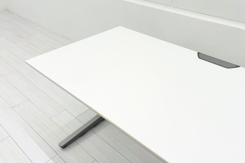 オカムラ プロユニット 中古 平机 幅1400 平デスク 事務机 Pro Unit 中古オフィス家具 1400/700/720画像
