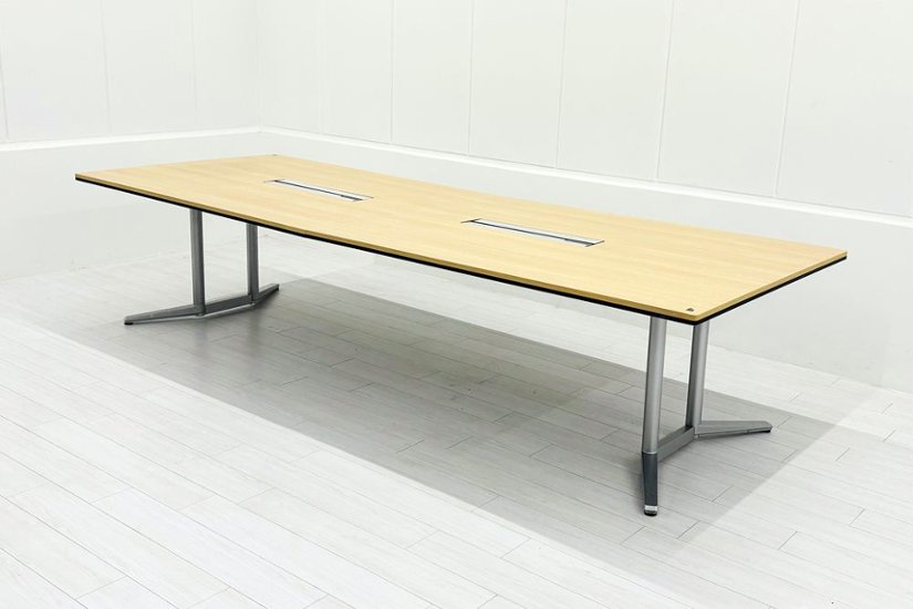 オカムラ ラティオ 中古 会議テーブル 幅3200 ミーティングテーブル 大型会議机 中古オフィス家具 ネオウッドライト 3200/1200/720画像