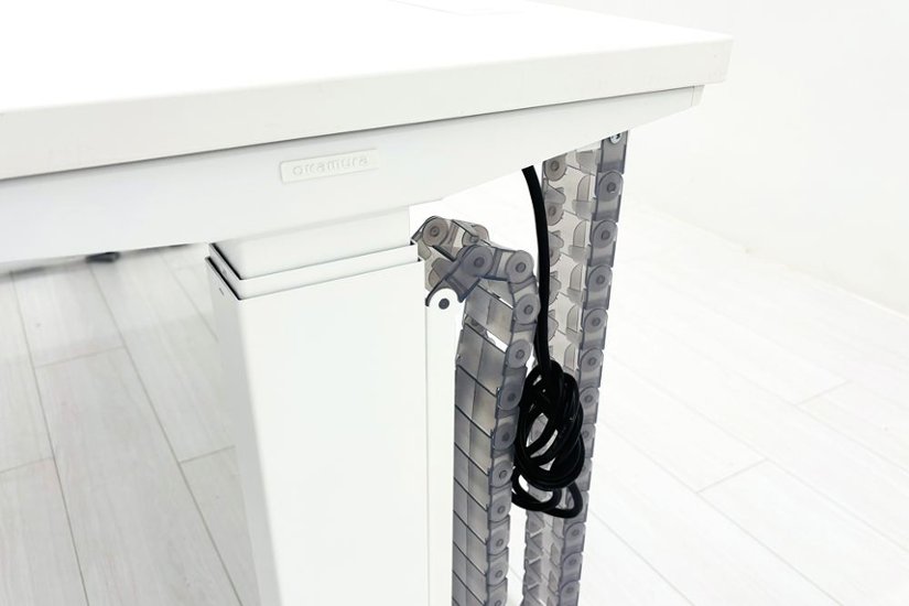 オカムラ スイフト 電動昇降デスク 中古 ホワイト 幅1550 中古オフィス家具 1550/675/650～1250画像