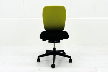 イトーキ プラオチェア 中古 2021年製 肘なし アップルグリーン 中古オフィス家具 オフィスチェア画像