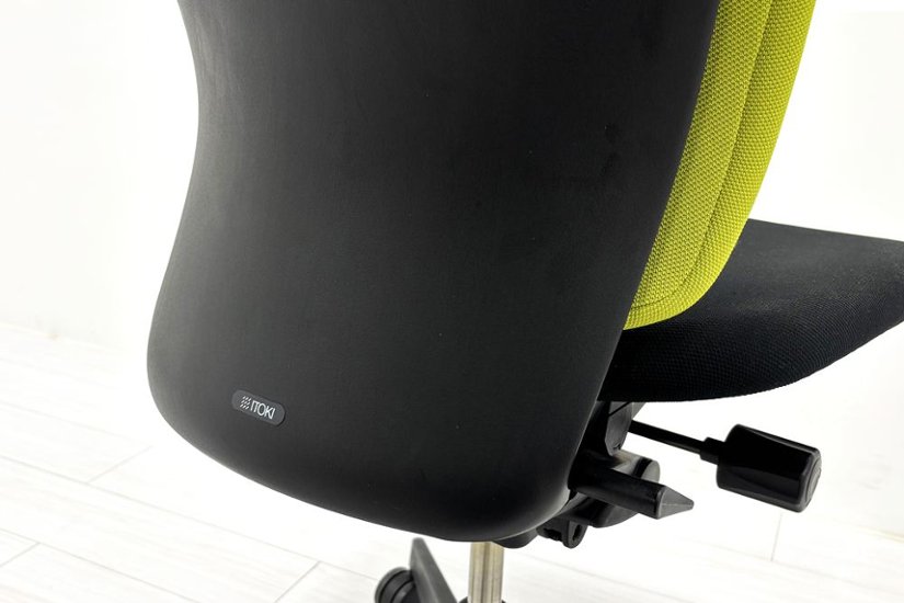 イトーキ プラオチェア 中古 2021年製 肘なし アップルグリーン 中古オフィス家具 オフィスチェア画像