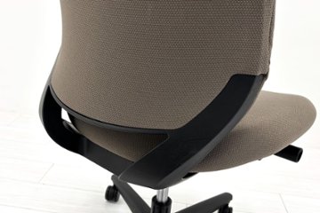 コクヨ ミトラチェア 2024年製 中古 スタンダードバック ミトラ2 Mitra 2 KOKUYO 肘無 中古事務椅子 中古オフィス家具 ダークグレージュ画像