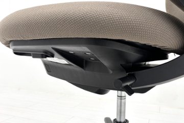 コクヨ ミトラチェア 2024年製 中古 スタンダードバック ミトラ2 Mitra 2 KOKUYO 肘無 中古事務椅子 中古オフィス家具 ダークグレージュ画像