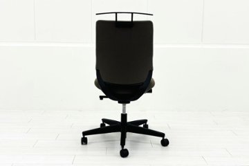 コクヨ ミトラチェア 2024年製 中古 スタンダードバック ミトラ2 Mitra 2 KOKUYO 肘無 中古事務椅子 中古オフィス家具 ダークグレージュ画像