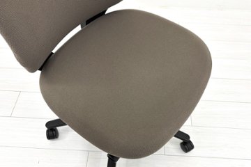コクヨ ミトラチェア 2024年製 中古 スタンダードバック ミトラ2 Mitra 2 KOKUYO 肘無 中古事務椅子 中古オフィス家具 ダークグレージュ画像