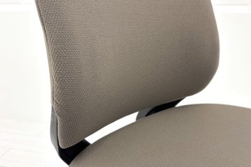 コクヨ ミトラチェア 2024年製 中古 スタンダードバック ミトラ2 Mitra 2 KOKUYO 肘無 中古事務椅子 中古オフィス家具 ダークグレージュ画像