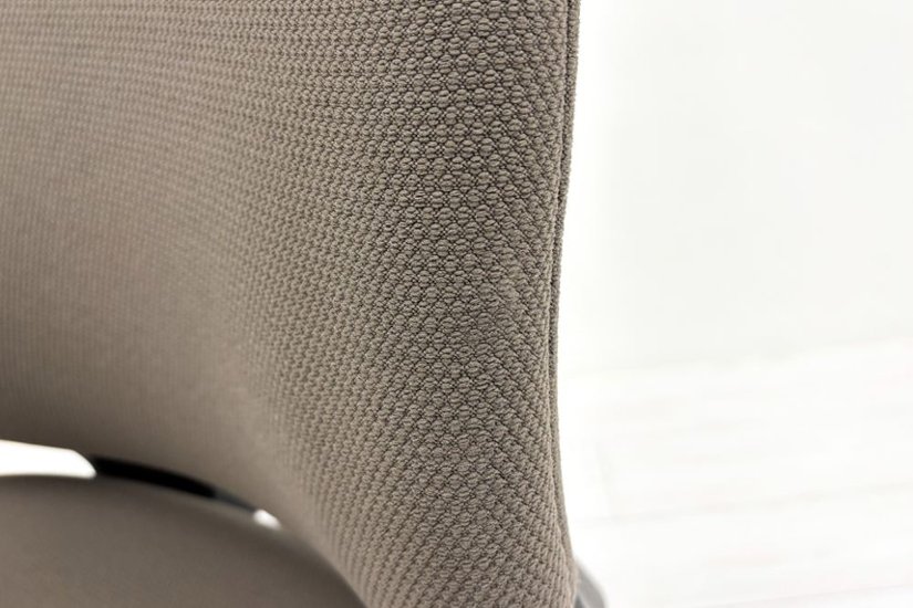 コクヨ ミトラチェア 2024年製 中古 スタンダードバック ミトラ2 Mitra 2 KOKUYO 肘無 中古事務椅子 中古オフィス家具 ダークグレージュ画像