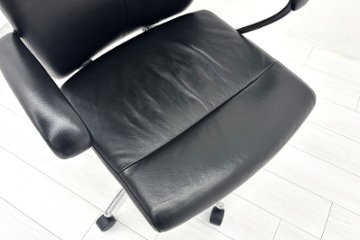 【ポリッシュ脚ピカピカ磨き有！】 イトーキ プレクサスチェア 中古 役員チェア ハイバック エグゼクティブチェア 中古オフィス家具画像