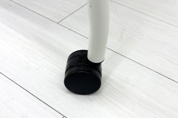 オカムラ ルナチェア 【4脚セット】 中古 肘付 Runa ミーティングチェア ネスティングチェア 会議椅子 中古オフィス家具 ライムグリーン画像