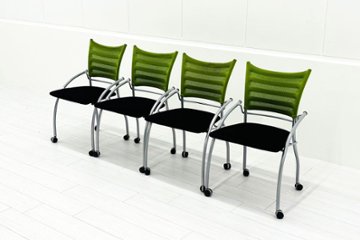 【4脚セット】 イトーキ プリエチェア 中古 ミーティングチェア 多目的チェア スタッキングチェア 中古オフィス家具 背グリーンの画像
