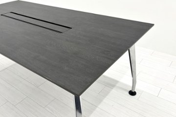 木目天板 コクヨ サイビ 中古 小型会議テーブル KOKUYO saibi 会議机 ミーティングテーブル 中古オフィス家具 1800/900/720画像