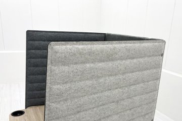 ワークブース 中古 インテント イトーキ ラウンジソファ 1人用ソファ 中古オフィス家具 電源コード付き 998/922/1300画像
