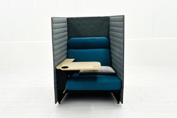 ワークブース 中古 インテント イトーキ ラウンジソファ 1人用ソファ 中古オフィス家具 電源コード付き 998/922/1300画像