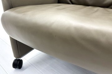 【4脚セット】 オカムラ 中古オフィス家具 NEWFORTY(ニューフォーティ)シリーズ 革張り 2019年製 中古 応接椅子 ミーティングチェア 多目的チェア ライトブラウン画像