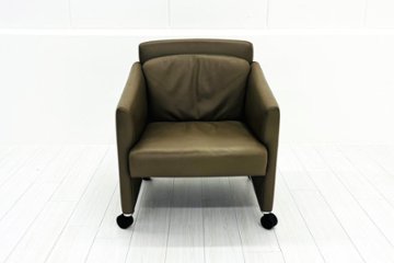 【4脚セット】 オカムラ 中古オフィス家具 NEWFORTY(ニューフォーティ)シリーズ 革張り 2019年製 中古 応接椅子 ミーティングチェア 多目的チェア ライトブラウン画像