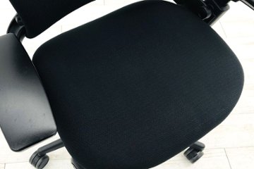 リープチェア V2 中古 スチールケース  ブラック クッション Steelcase Leap 中古オフィス家具 OAチェア画像