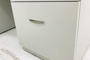 クローバー 両袖机 中古 事務机 W1400 両袖机 3段ワゴン ワゴン3段 中古オフィス家具 画像