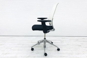 メダチェア 中古 ヴィトラ Vitra メダ MEDA  肘付 中古オフィス家具 座ブラック 背ホワイト画像