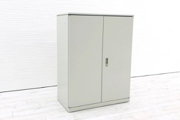 オカムラ 42シリーズ 両開き書庫 キャビネット 900×450×1180mm 中古キャビネット スチール書庫 中古オフィス家具 4233ZZ Z13の画像