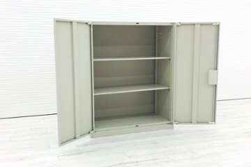 オカムラ 42シリーズ 両開き書庫 キャビネット 900×450×1100mm 中古キャビネット スチール書庫 中古オフィス家具 4239ZZ Z13画像