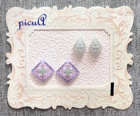 小さなきらめきのレジン製ピアス（イヤリング）＊15展開＊画像