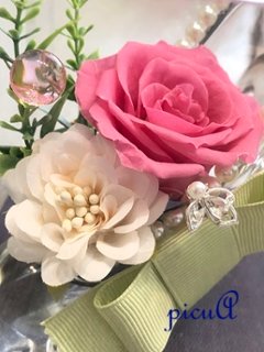 想いをのせて＊～小さなガラスの靴のアレンジメント画像