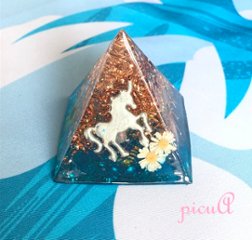 ユニコーン＊ピラミッド形オルゴナイト♢『受注製作』の画像