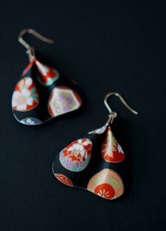 和紙の花びらピアス＆イヤリング（両耳用）｜MICOHANA by SuperFlower画像